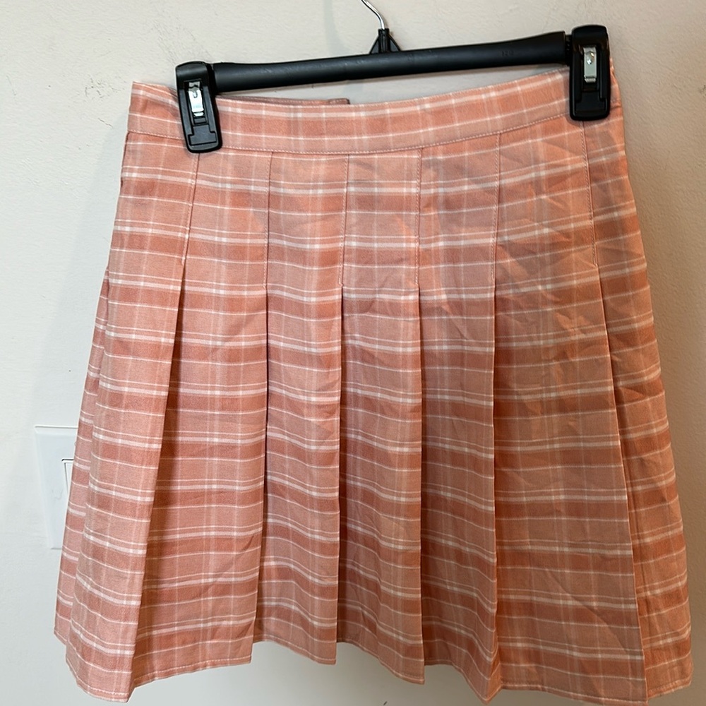 Bundle of 2 Fully lined pink and blue plaid pleated mini skorts - Picture 4 of 6